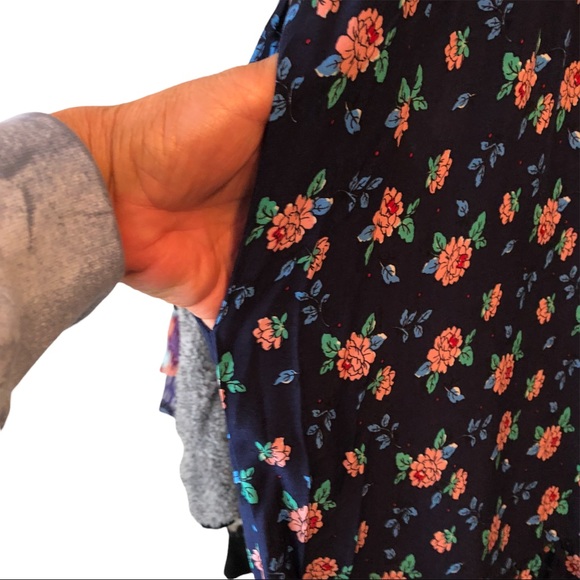 Pretty dress worn once - Picture 6 of 6